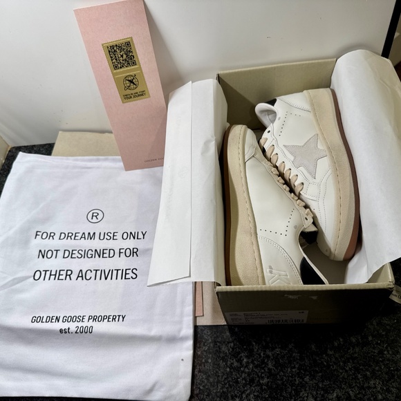 Golden Goose - Ballstar 2, Grey Star, White with Black heel, Size 37, New in Box - Picture 5 of 13